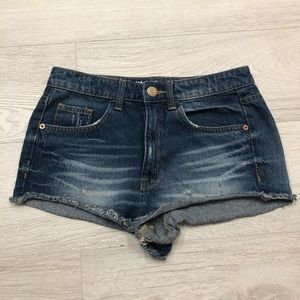 Dark blue denim short shorts